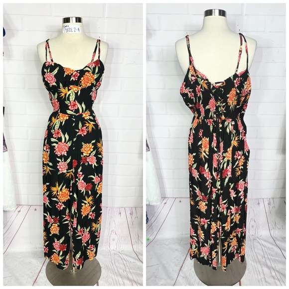 NWT🤩 |•DEREK HEART•| Tropical Floral Lace Up Back Jumpsuit - Picture 1 of 6